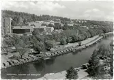 Vy med Selångersån, tagen från väster. Till vänster Norrmalm med 