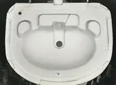 Detaljbild, Sanitetsporslinsfabriken. Underdel av gjutform för handfat.<br>