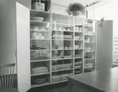 Interiörbild. Vara och Undvara, Svensk Forms utställning på Kulturhuset i Stockholm 1978.