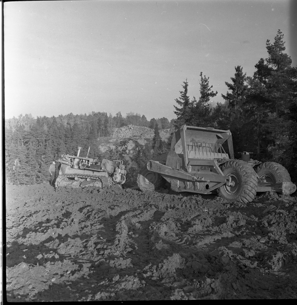 Percy Heldebrandt, Road machinery in work, in connection with the motorway construction at Gränna/Röttle, stage II.