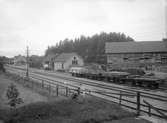 FLJ-Frövi-Ludvika och OFWJ-Oxelösund-Flen-Västmanland, vagnar på stationen