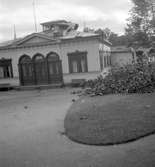 Höststormen far fram vid badhuset Najaden i Gävle.

September 1937