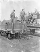 Vid Hörken station, omlastning.