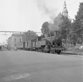 Statens Järnvägar, SJ S8 1646 med tåg mot Åhus.