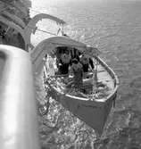 M/S Trelleborg. Livbåtsövning
