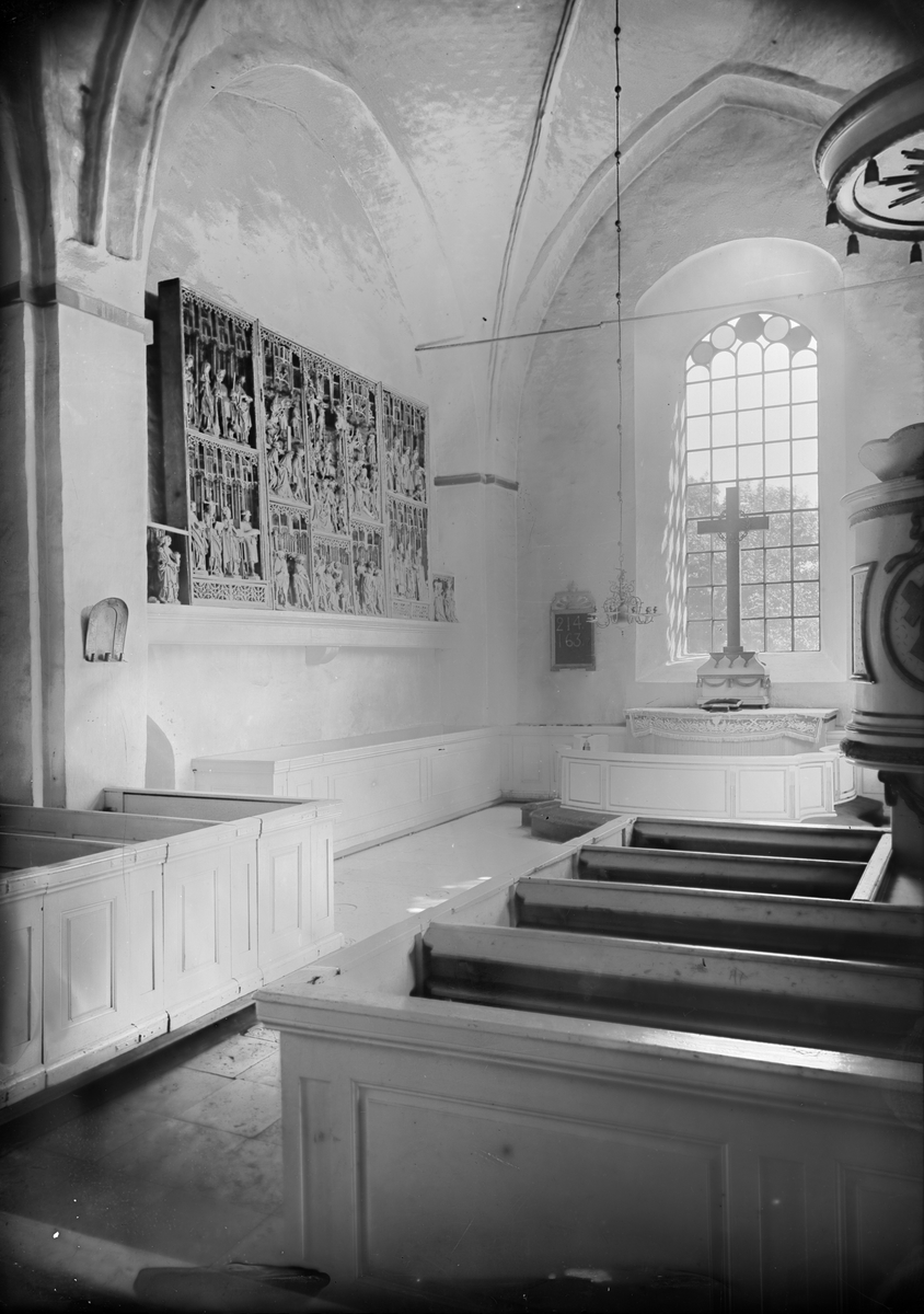 Henri Osti's Fotografiateliér, Interior of the Church of Vaksala, Uppsala 1899