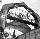 Statens Järnvägar, SJ. Jubileum för tågfärjeleden Trelleborg - Sassnitz 50 år. Den blå porten med tre kronor