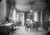 Salongen i Emma och Henri Ostis hem, Bredgränd 11, Uppsala efter 1895