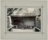 Mörkeklevs grotta på Kinnekulle