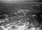 Flygfoto över Gislaveds gummifabrik i Jönköpings län. Nr H 1986