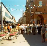 Storgatan, den 10 september 1964, vid invigningen av Domusvaruhuset.