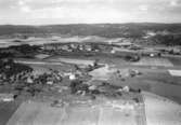 Flygfoto över Råby, Skärstad Jönköpings kommun. Nr H 2583.