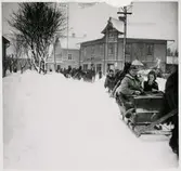 Bäckefors. Gamla Bruksgatan västerut i höjd med Bäckefors torg