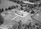 Flygfoto över Sjöeryd gård i Barkeryd, Nässjö kommun. Nr K 349.