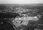 Flygfoto över Anderstorp i Gislaveds kommun. Nr L 681.