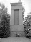 Norra kyrkogården i Norrköpng. Minnessten över omkommna vid Getåolyckan 1918.