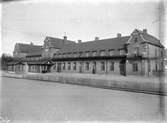 Stationshuset från spårsidan i Hässleholm