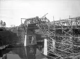 Södertälje Kanal. Montering av klaffen.