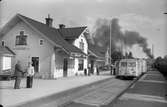 Rälsbusståg vid Lessebo station.