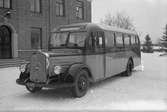 Leveransfoto av MB-buss tillverkad för Omnibussägare Hilda Passel, Norrköping. Trafikerade sträckan Norrköping - Östra Eneby. Karossen tillverkad av Aktiebolaget Svenska Järnvägsverkstäderna, ASJ.