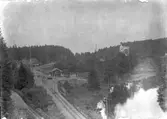 Envånings stationshus i trä, byggt i vinkel, öppnad 2.4.1904 nedlagd som station 1.2.1932 . Hållplats anlagd 1904. T semafor