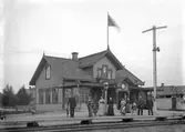 T semafor
Station anlagd 1886. En och en halv vånings stationshus i trä