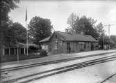 T semafor
Stationen anlades 1874, men 1910 skedde tillbyggnad till stationshuset (envånings hus i trä).