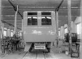 Provvagn på international chassi tillverkad för international Harvester i Norrköping. Producerad av AB Svenska Järnvägsverkstäderna. Bussen hade plats för 22 sittande passagerare. Konstruktioner var tung och inte särskilt komfortabel med sina helgjutna däck.
