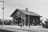 Hällbybrunn station.