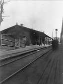 Gamla stationshuset . Stationen togs i bruk1860 .