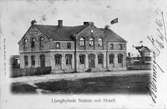 Station och hotell .Stationen togs i bruk 1892.