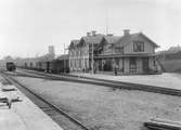 DONJ stationshus och bangård.