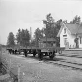 Trafikplats anlagd 1897. Envånings putsad stationsbyggnad byggd i vinkel. Bostadslägenheten och  expeditionslokalerna  moderniserades på 1940-talet.