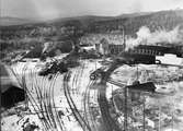 Lokstall byggdes 1881 vid norra stambanans anslutning till stationen. Lokstallet hade plats för fyra lok. Sedan under 1930 och 1940-talet ombyggdes bangården.