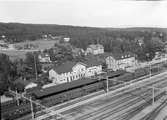 Ånge station öppnades 1878. Tvåvånings stationshus i trä från början. Stor ombyggnad skedde på 1940-talet.