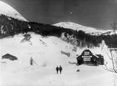 Bergbanans nedre station som ligger vid Fjällgården. Banan byggdes mellan åren 1908 och 1910. Detta var den första fasta förbindelsen upp till fjället.