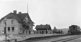 Stationen öppnad 21.12.1906 . Från början var det tvåvånings stationshus i trä. Mekanisk växelförregling. Stationshuset renoverades och putsades 1944.