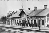 Stationen anlades 1862. Stationshuset i trä av Katrineholmstypen, byggt 1863 - 1864. Efter brand 24 december 1878 ombyggdes stationshuset. Ursprunglig stavning Elmhult.
