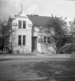 KHJ, Köping-Hult Järnvägs byggnad. Trafikchefs gamla bostad.