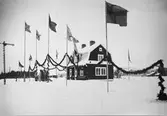 Trafikplats anlagd 1915. Tvåvånings stationshus i trä. Stationshuset kvar år 1995 som museum med bl a två uppställda EÖJ, Eksjö - Österbymo Järnvägs vagnar.