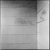 Meddelanden lämnade av fångar i Uddevalla - Vänersborg - Herrljunga Järnväg, UWHJ fångvagn.