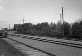 Stationen
Före 1/5 1910 namn MÅNSTORP. Öppnad 5/10 1898, nedlagd 1/2 1973. Kvar som trafikteknisk station . Trafikplats anlagd 1898. En- och enhalvvånings stationshus i tegel.