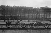 Statens Järnvägar, SJ motortrallor - cykeldressiner; Jvm. Hopfällbar med motor, tillv 1910 -  15, fr Rotebro Ark nr 194. Lös motor finns i låda,  tillv av Berg & Co Mek verkstad Ark nr 123