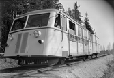 Statens Järnvägar, SJ 330 rälsbuss vid Sunnerstaholm vid Bollnäs.