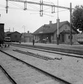 Hyllstofta station öpppnad av Helsingborg-Hässleholm Järnväg, HHJ, 1875. Stationshus från samma år.