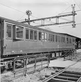 Mätvagn SJ Bo7 2812. Halladevagnen. Fransmannen Emile Hallade, fader till Hallademetoden för mätning, utformning och fastställning av kurvor för järnvägsspår. Vagnen ursprungligen byggd som personvagn tidigt 1900-tal. och ombyggd till mätvagn 1930.