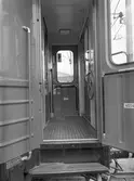 Statens Järnvägar, SJ WLAo5b 4554. Vagnens vestibul, trappsteg