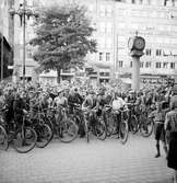 Resande med cyklar på Centralplan , Centralstationen, Cst,