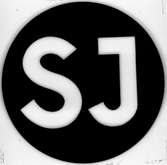 SJ-emblem av olika storlekar med texten SJ.