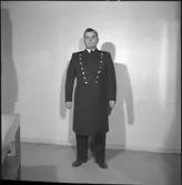 Uniformsrock med detaljer.